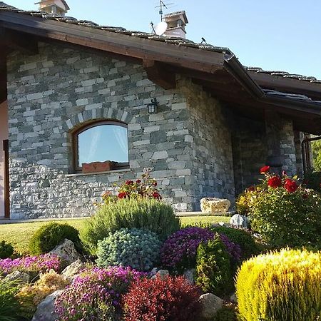 Appartamento Fleur Des Neiges Aosta Bagian luar foto