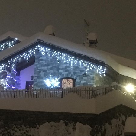 Appartamento Fleur Des Neiges Aosta Bagian luar foto