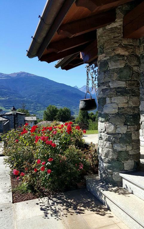 Appartamento Fleur Des Neiges Aosta Ruang foto