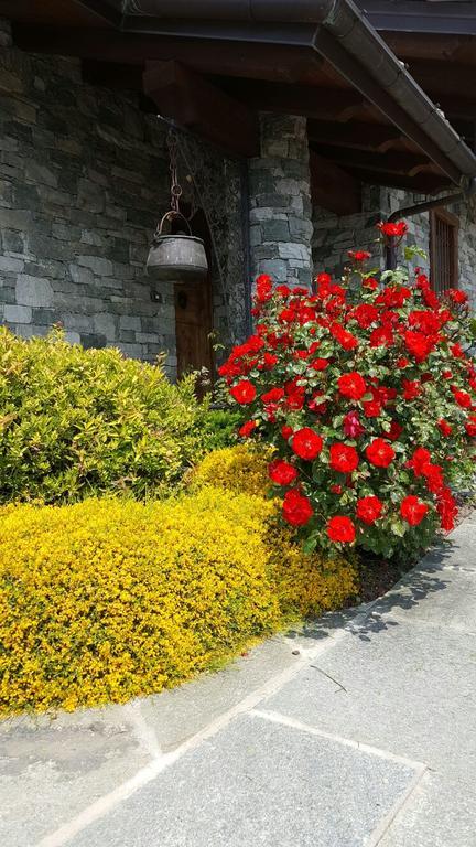 Appartamento Fleur Des Neiges Aosta Bagian luar foto