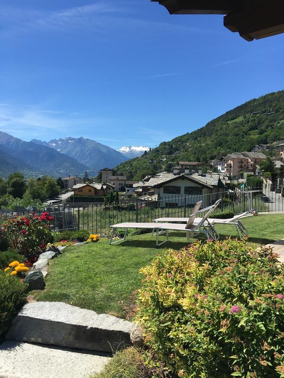 Appartamento Fleur Des Neiges Aosta Bagian luar foto