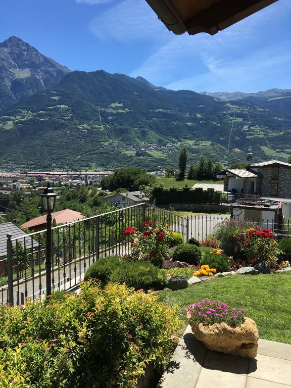 Appartamento Fleur Des Neiges Aosta Bagian luar foto