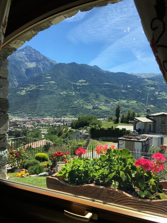 Appartamento Fleur Des Neiges Aosta Bagian luar foto