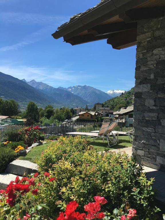 Appartamento Fleur Des Neiges Aosta Bagian luar foto