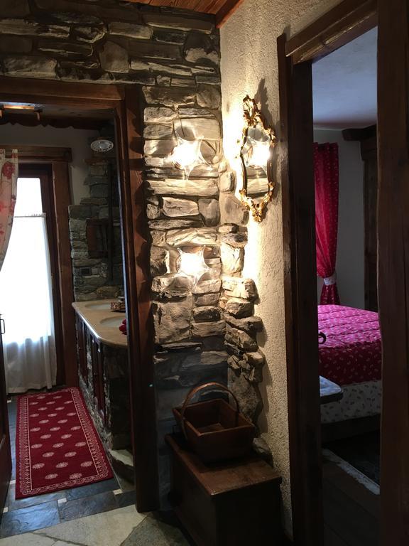 Appartamento Fleur Des Neiges Aosta Bagian luar foto